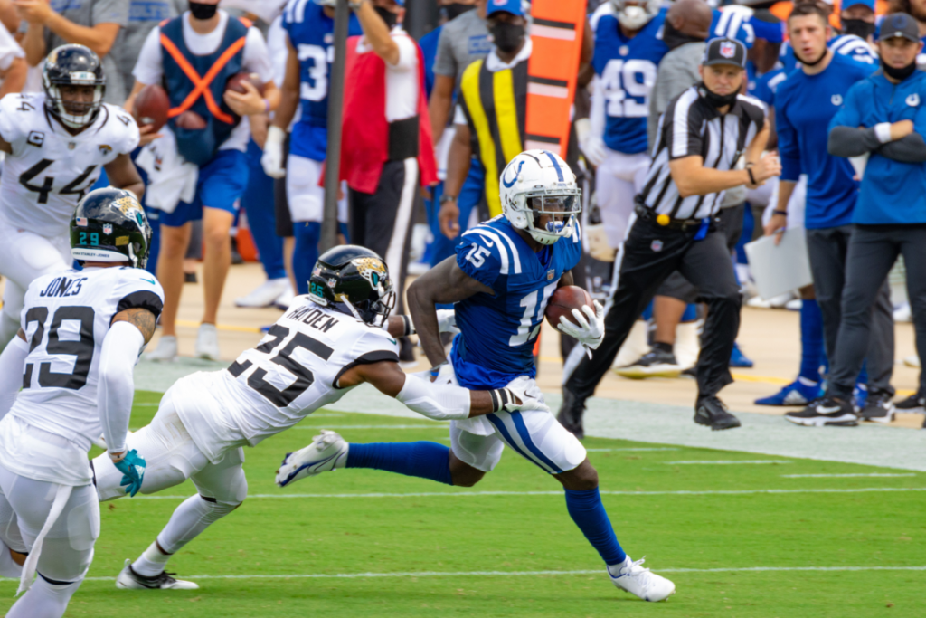 colts-tag-deadline-puts-jones,-pierce-talks-in-spotlight