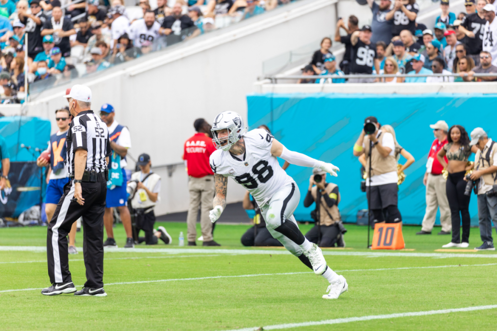 Maxx Crosby Odds: Bears Lead as Trade Talk Heats Up maxx-crosby-odds-bears-lead-as-trade-talk-heats-up